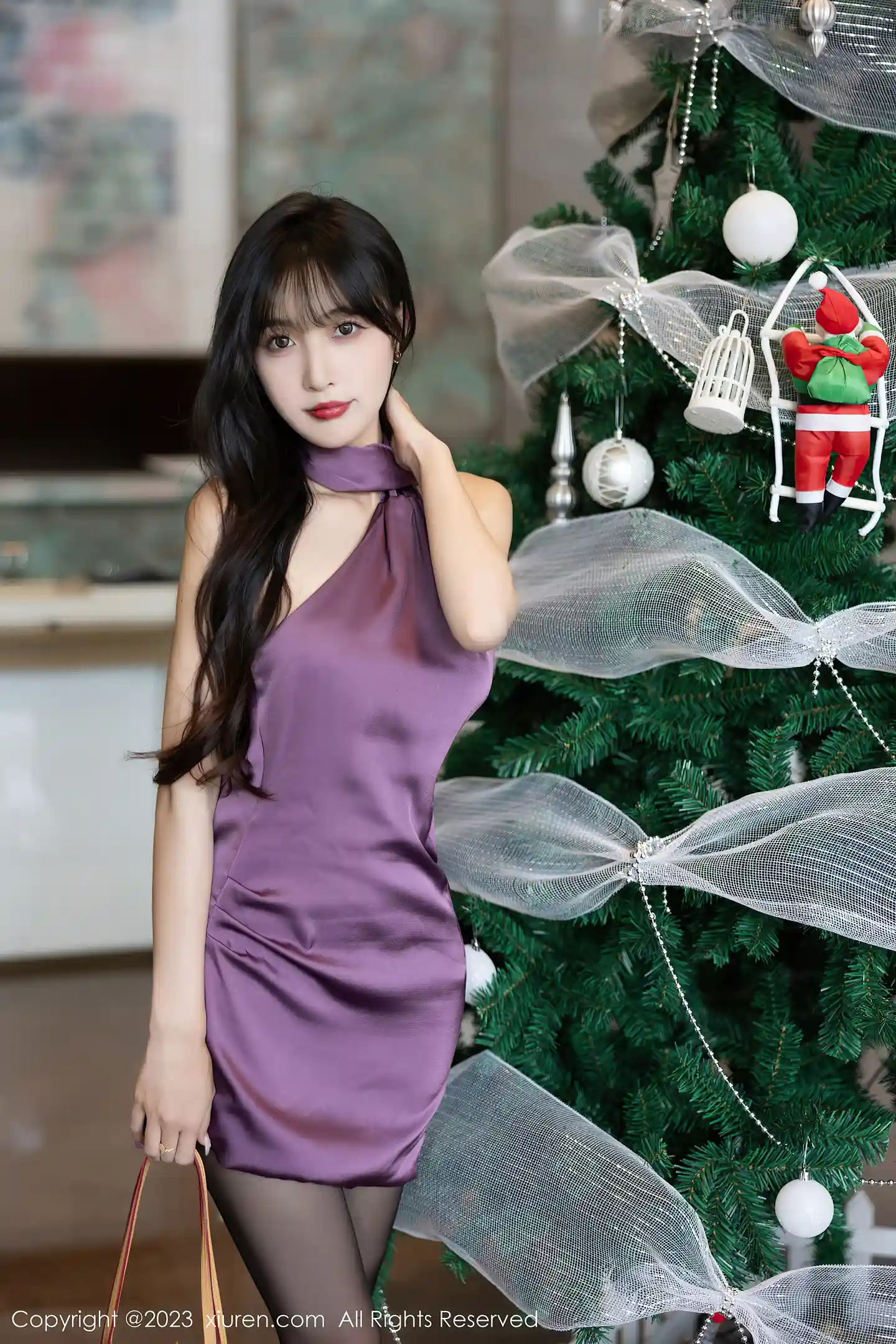 图片[3]-[XiuRen秀人网]VOL.7852 模特林星阑性感紫色露肩连衣短裙配超薄无内黑丝惹火诱惑写真88P-秀人网官方网站